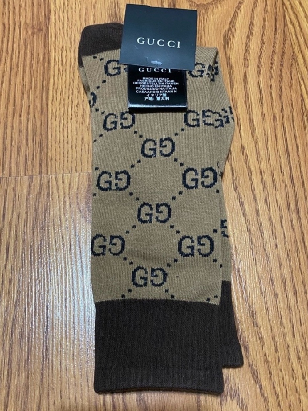 Luxury Tan & Brown Gucci Knee High Socks - Picture 2 of 3